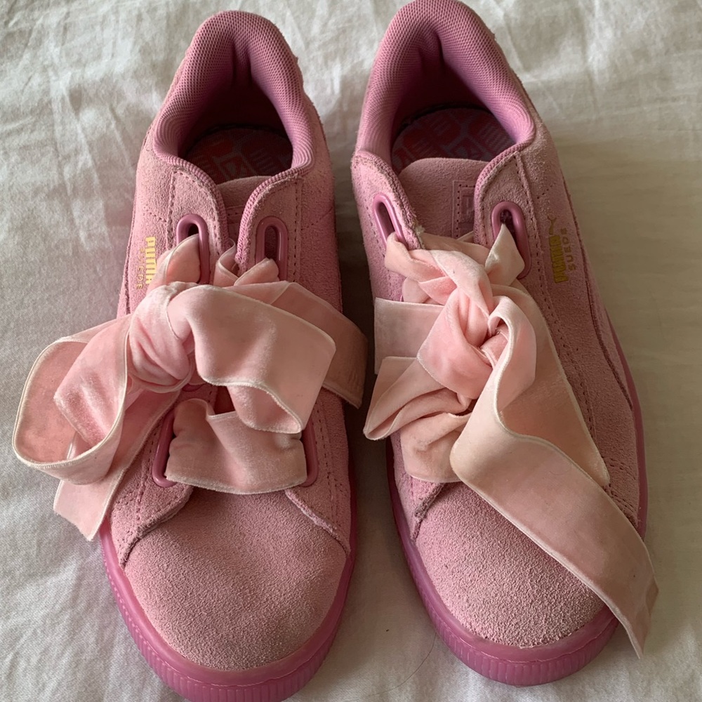Pink Velvet Pumas